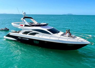 Azimut 560 Fly.