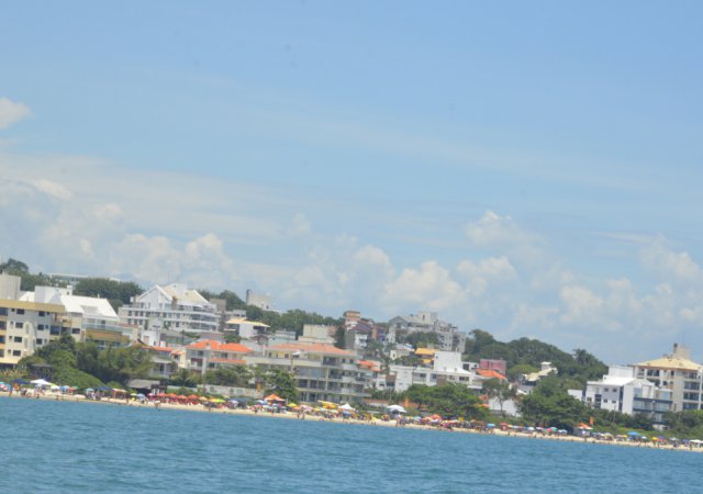 Praia_de_Canasvieiras_em_florianopolis (5)